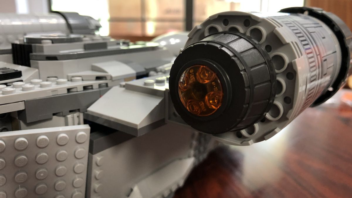 Lego Star Wars Razor Crest_Engine close up_Susan Arendt