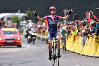 Rui Costa wins stage 6 at the Dauphine.