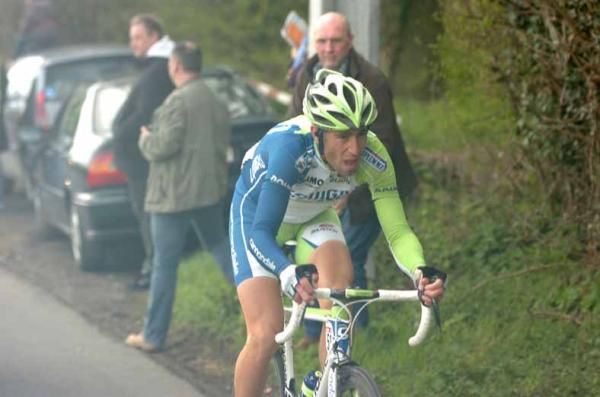 Vincenzo Nibali (Liquigas-Cannondale) bursts clear.