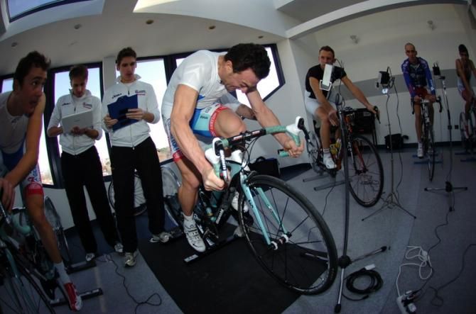 Mattia Gavazzi gives his 2012 Bianchi one last effort