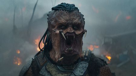 A Yautja screaming at something off-camera in Predator: Badlands
