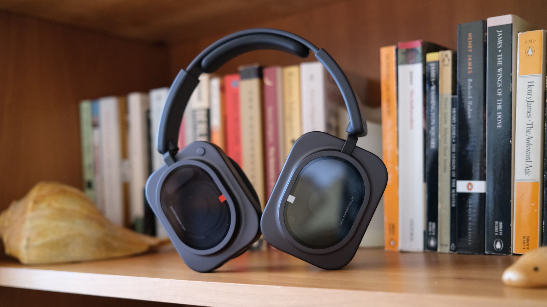Nothing Headphone (1) Pro review: I'm not sure who these premium over-ears are for