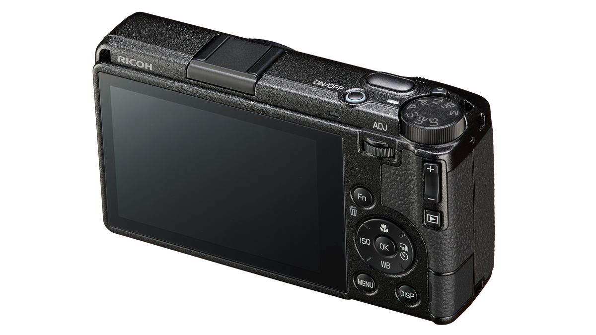 Ricoh GR IV