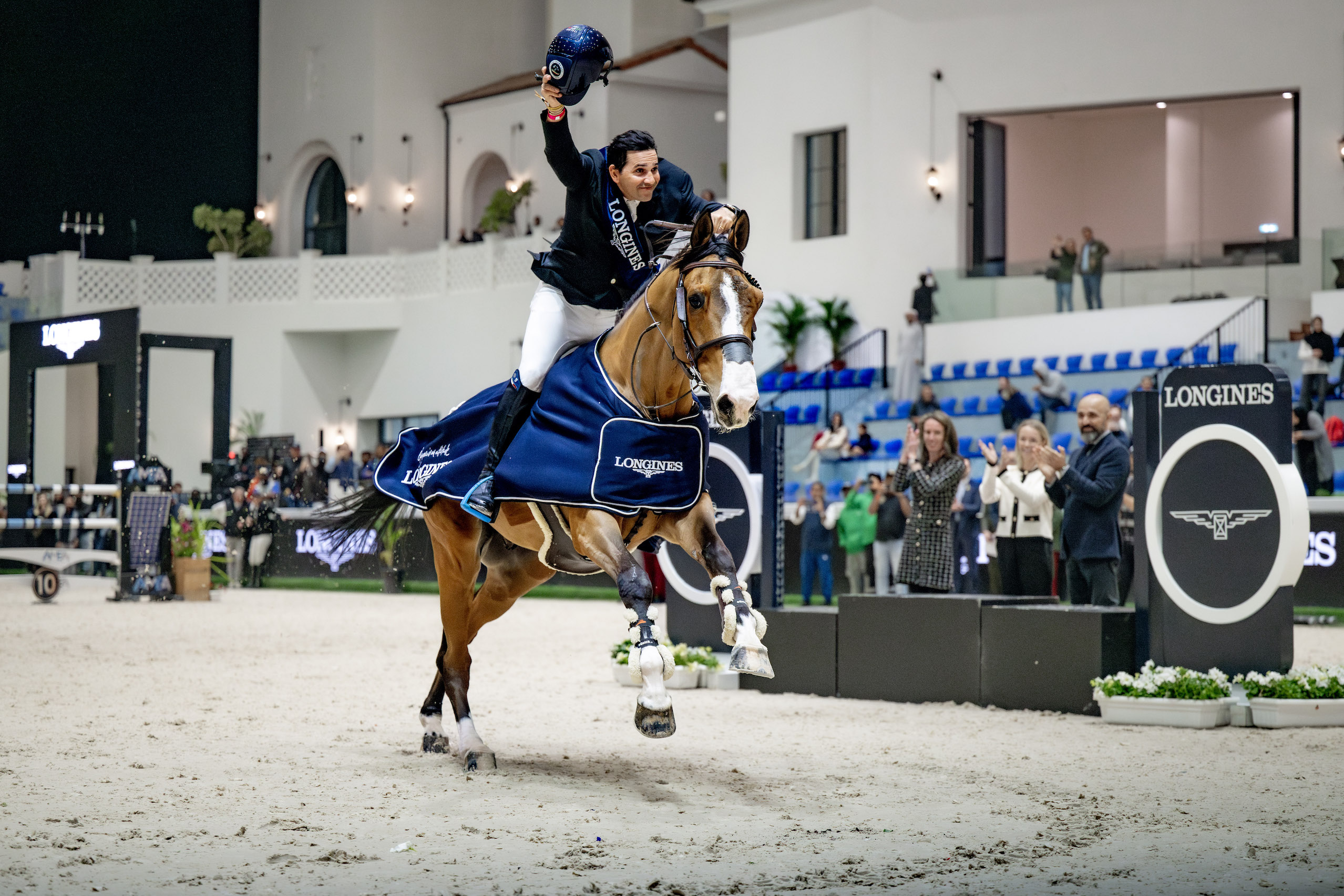 Showjumping news: Guido Grimaldi wins the CSI4*-W World Cup grand prix presented by Longines at the Al Shira&amp;rsquo;aa Show in Abu Dhabi on Gentleman.