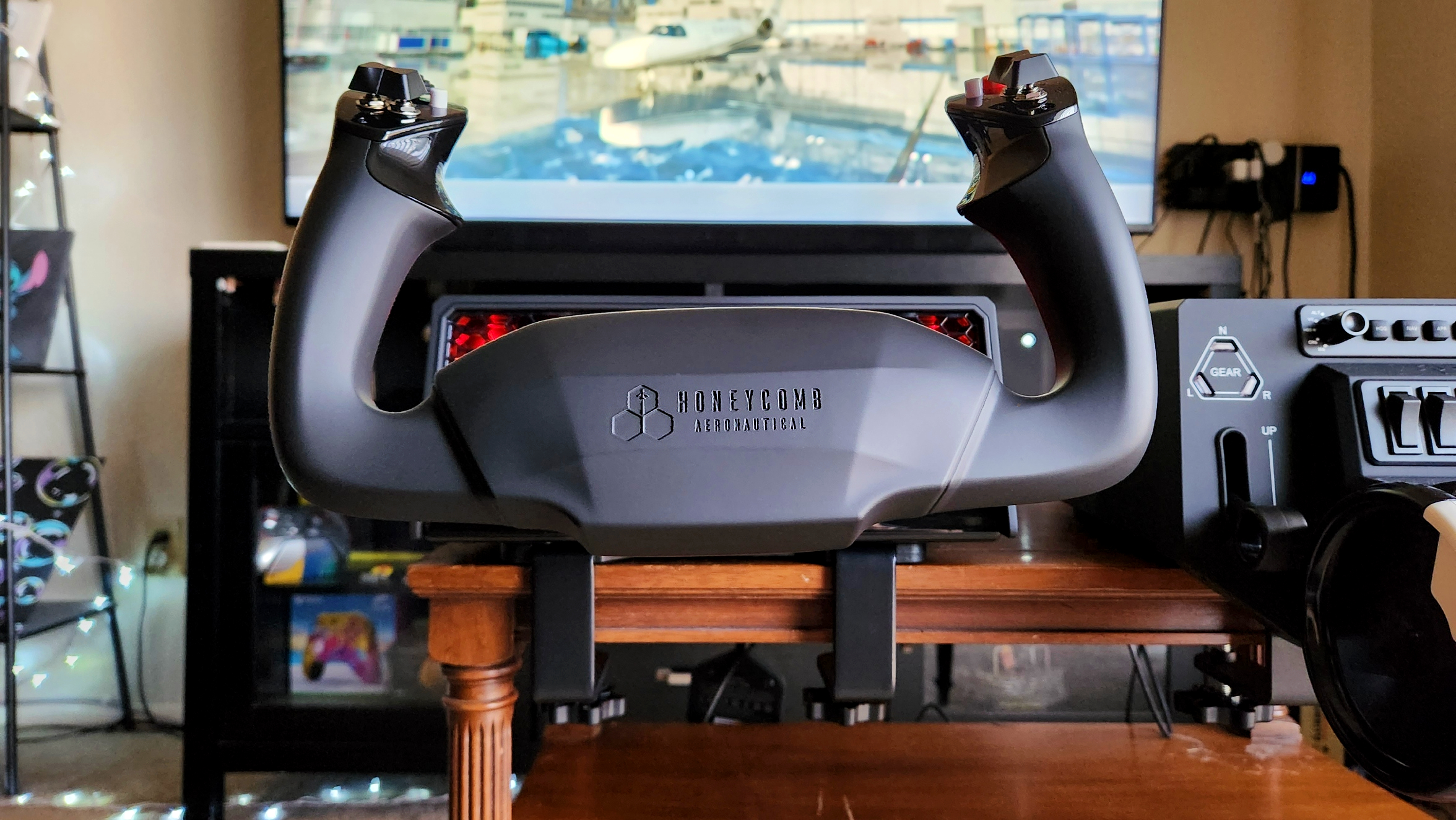 Honeycomb Aeronautical Alpha Flight Controls XPC & Bravo Throttle Quadrant  review: Flying in style on Xbox and PC