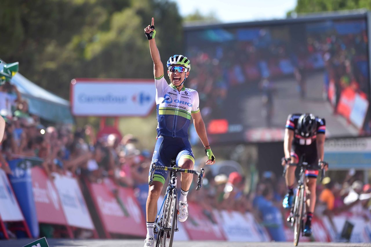 Esteban Chaves wins stage 2 of the Vuelta a Espana