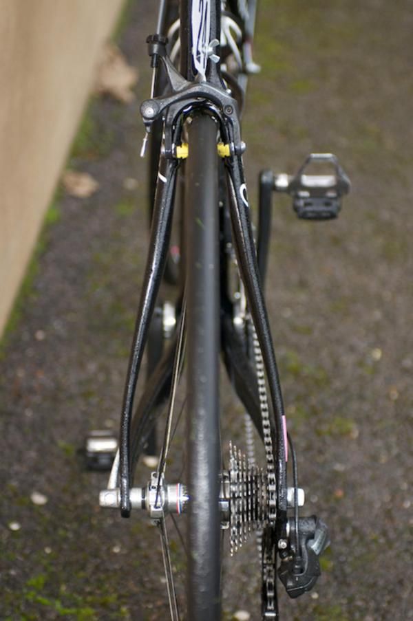 Seatstays are very slim in this plane but vertically deep.