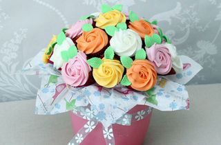 easter cupcakes: cupcake bouquet