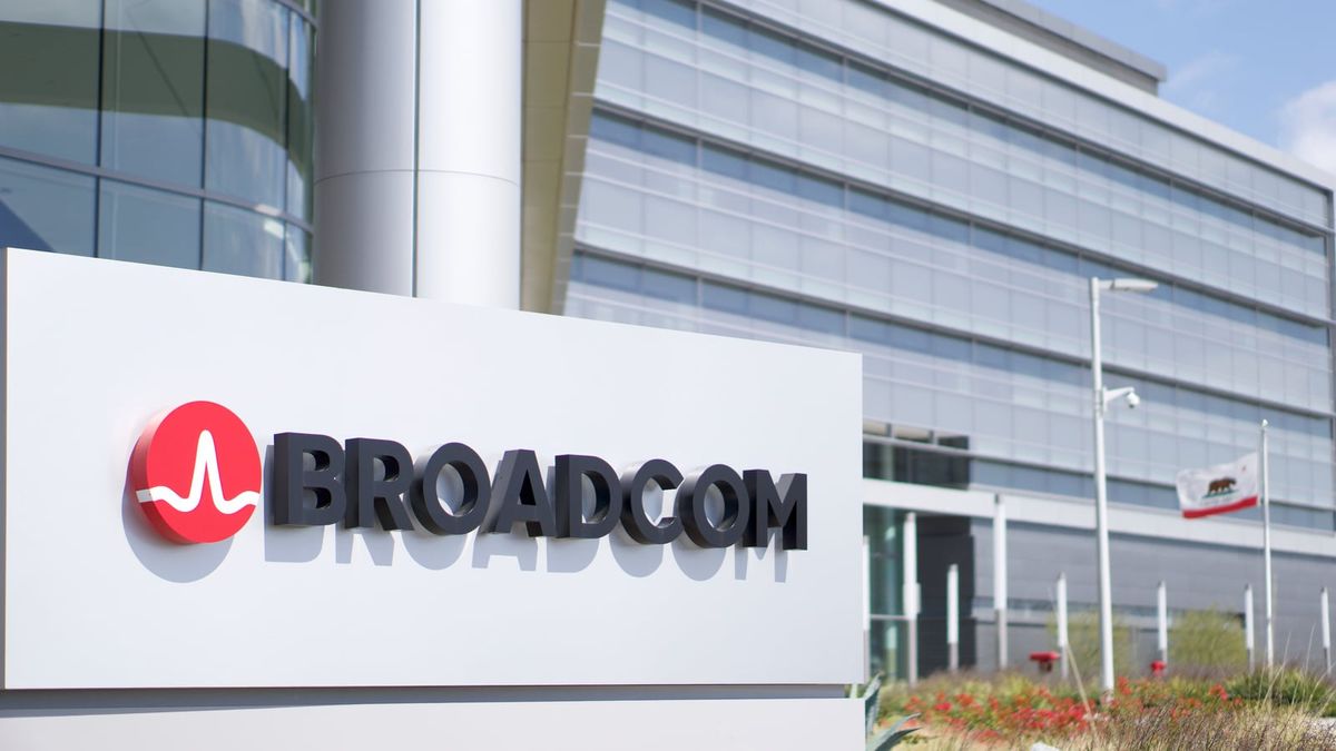 Broadcom To Acquire VMware In Blockbuster $61 Billion Cloud Computing ...