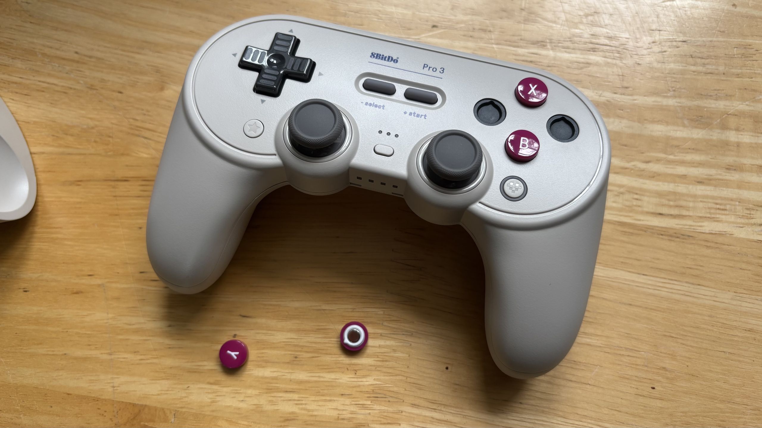 techradar.com - Rhys Wood - The 8BitDo Pro 3 is hands down the best budget controller I've ever tested