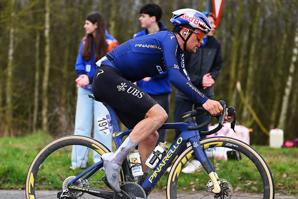 NIVONE, BELGIUM - FEBRUARY 28: Thomas Pidcock of Great Britain and Team Pinarello Q36.5 Pro Cycling competes during the 21st Omloop Het Nieuwsblad 2026, Men&amp;amp;apos;s Elite a 207.2km one day race from Ghent to Ninove / #UCIWT / on February 28, 2026 in Ninove, Belgium. (Photo by Tim de Waele/Getty Images)