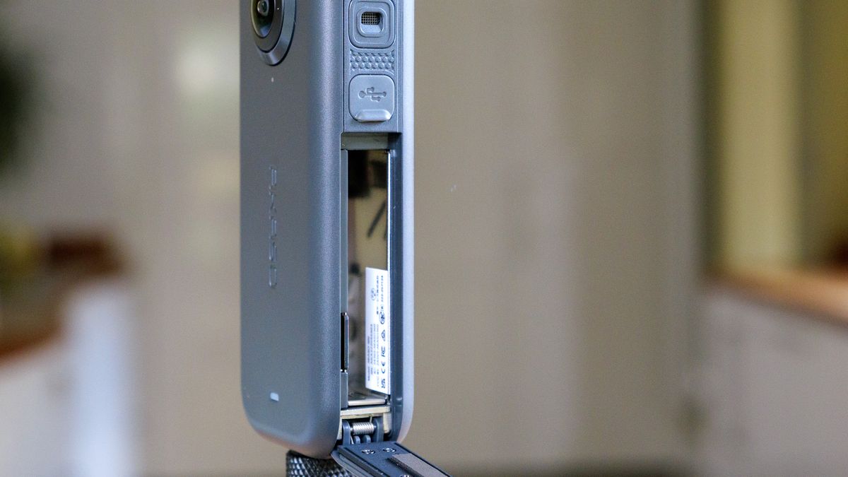 Akaso 360 camera