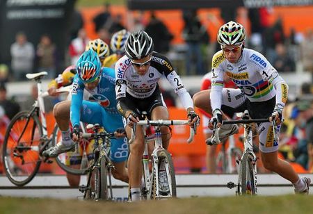 Niels Albert (BKCP - Powerplus) and world champion Zdenek Stybar (Telenet - Fidea) tackle the barriers.