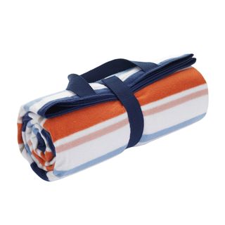 picnic rug stripe with white background