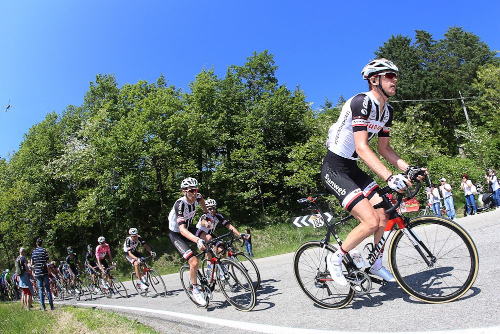 Chad Haga rides the front for Tom Dumoulin at the Giro d'Italia