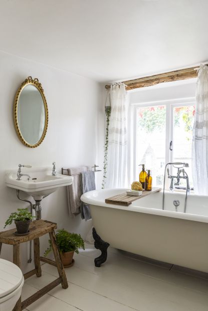 Real home: a Victorian country cottage with simple Scandi-style ...