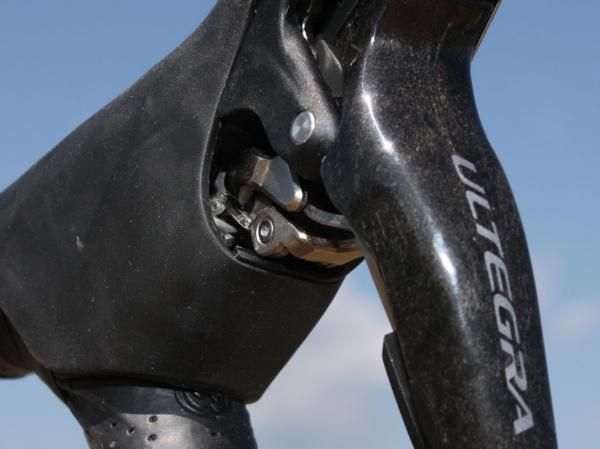 Shift internals are perilously exposed to the elements.