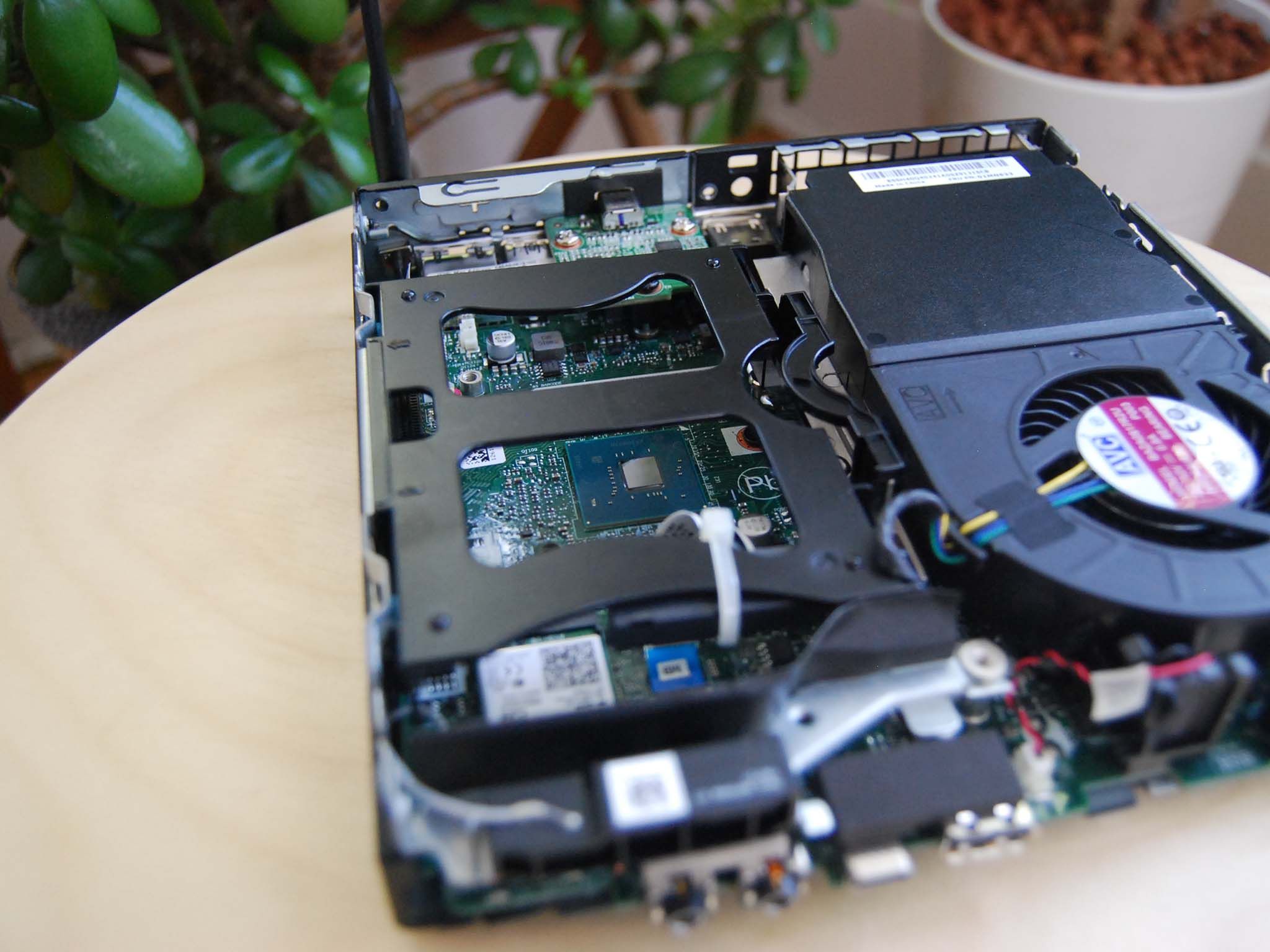 How to upgrade the HDD in your Lenovo ThinkCentre M720q Tiny
