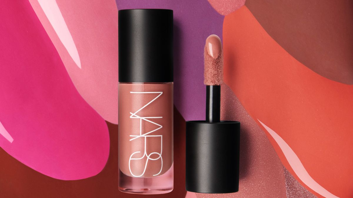 NARS Insatiable Longwearing Liquid Blush Review, Photos | Marie Claire