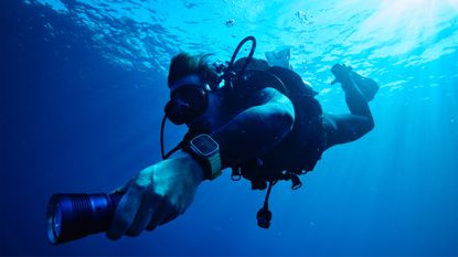 Apple Watch Ultra gets the new Oceanic Plus app for proper diving credentials