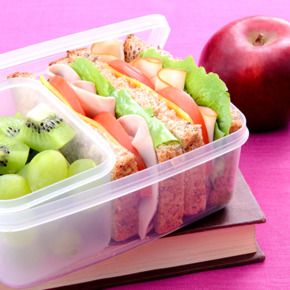 Bribing students to buy healthy lunches