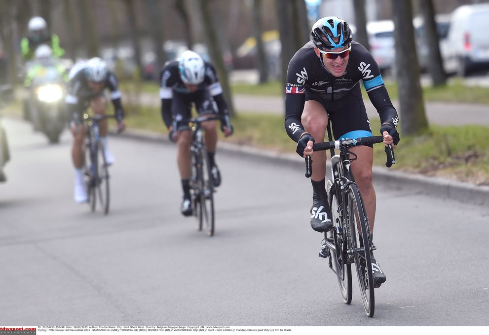 Ian Stannard (Team Sky) goes on the attack