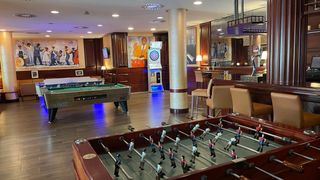 hotel bonalba games room