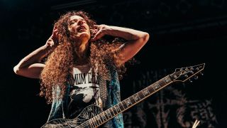 Marty Friedman performs live