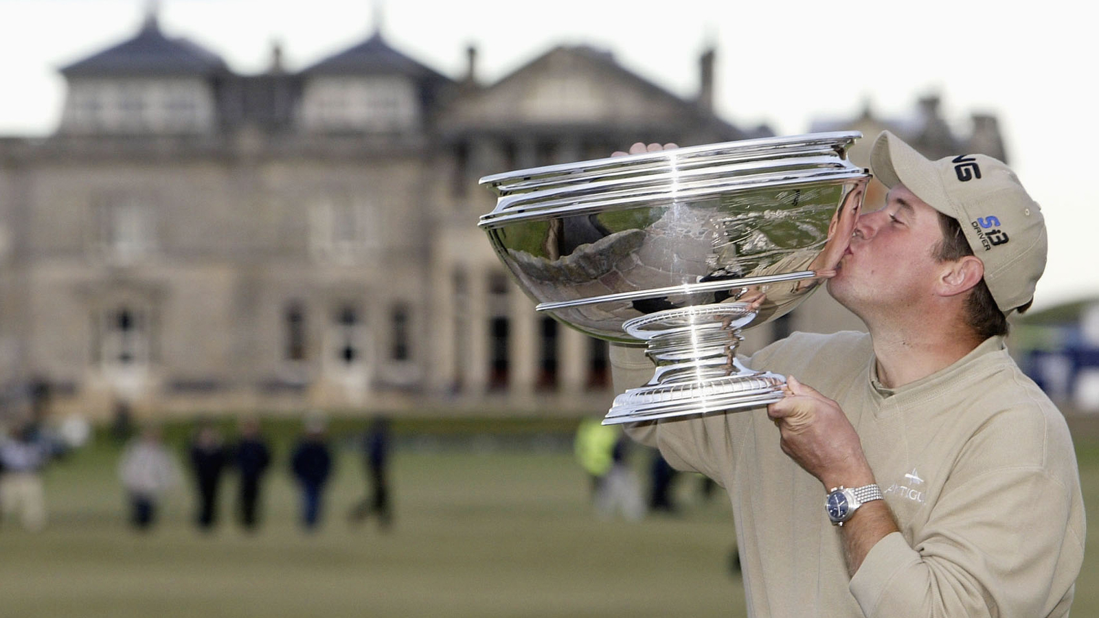 Lee Westwood celebrates with the Alfred Dunhill Links Championship trophy