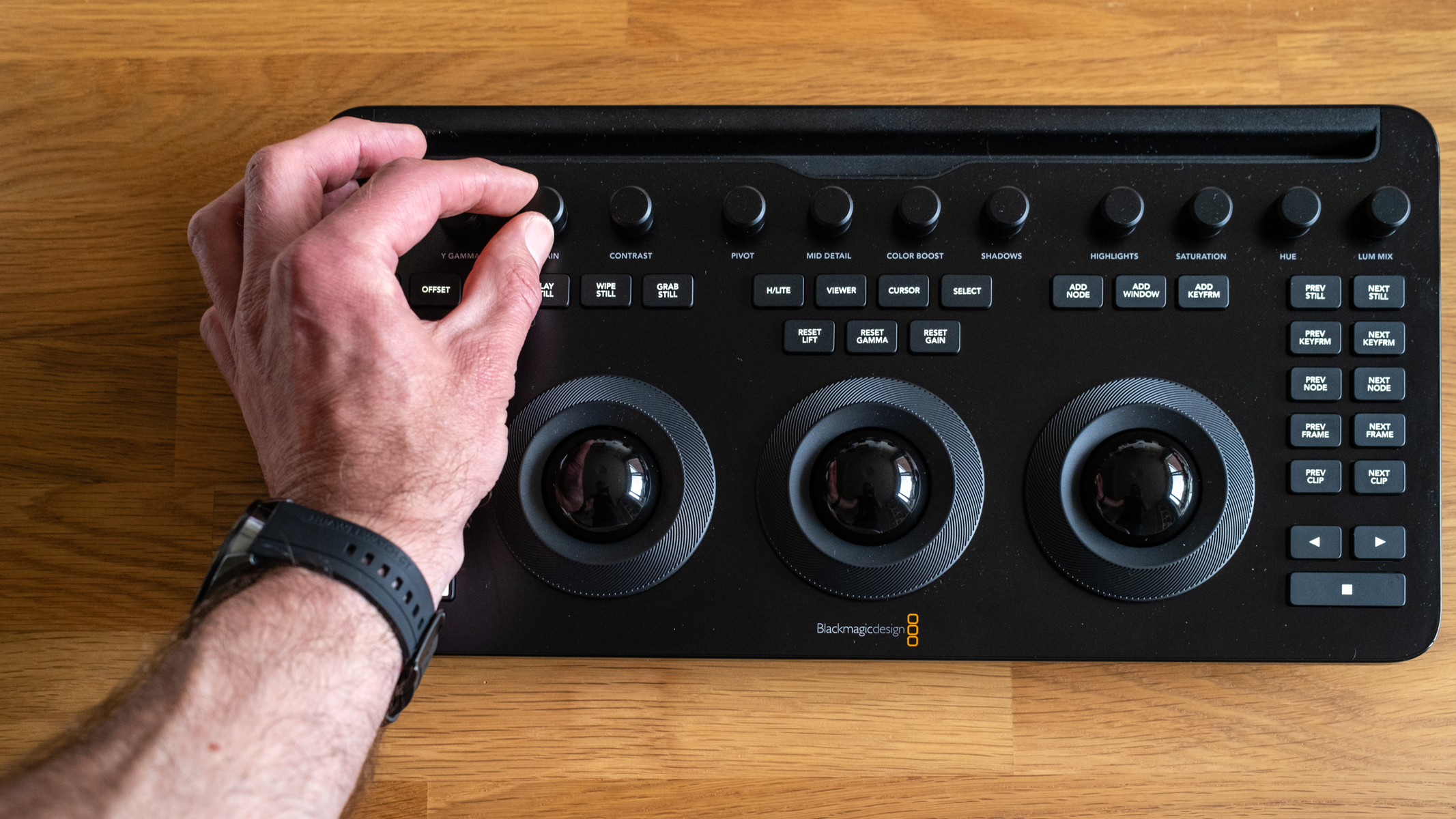 Blackmagic Design DaVinci Resolve Micro Color Panel review: tactile ...