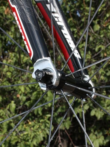Alloy fork tips are marginally heavier than carbon ones but are likely to stand up better to long-term wear and tear