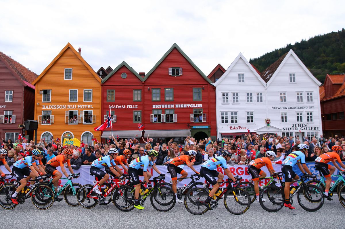 The waterfront of Bergen added to the colourful circuit