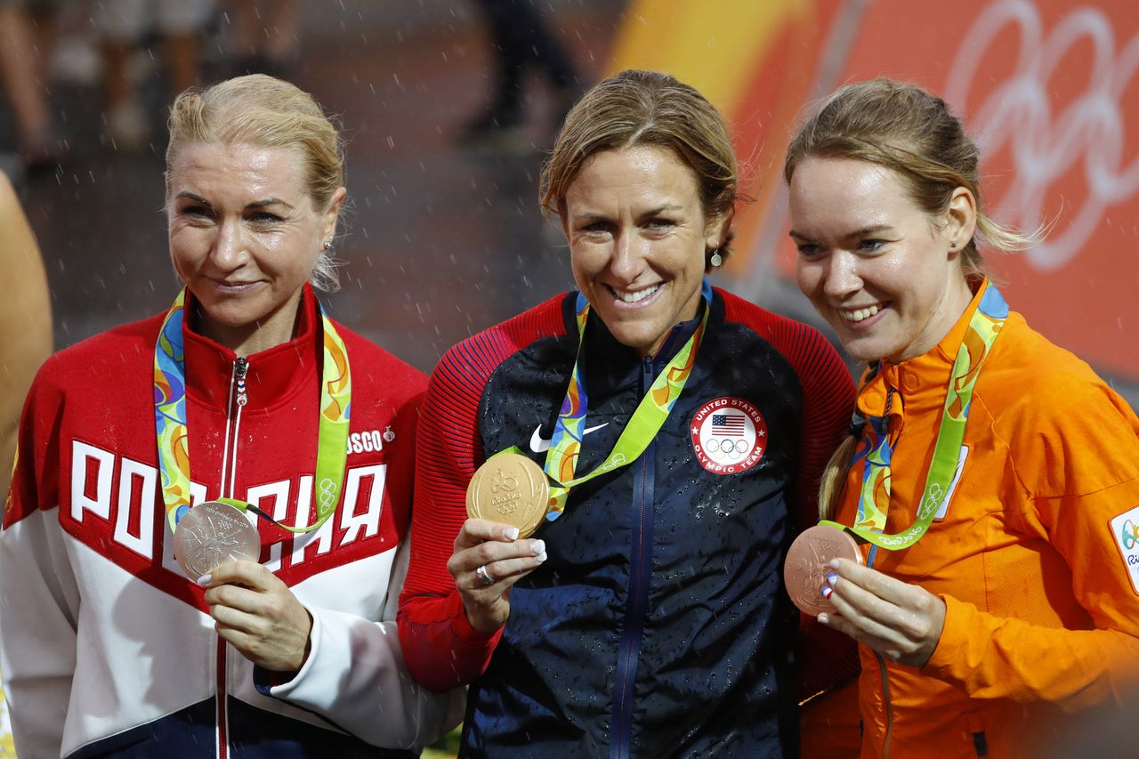 Olga Zabelinskaya, Kristin Armstrong and Anna van der Breggen on the Olympic podium