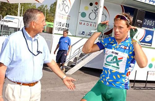 Yesterday's stage winner Thor Hushovd (Credit Agricole) found the sign-in closed when he got there, which required a little explanation to the commissaires.