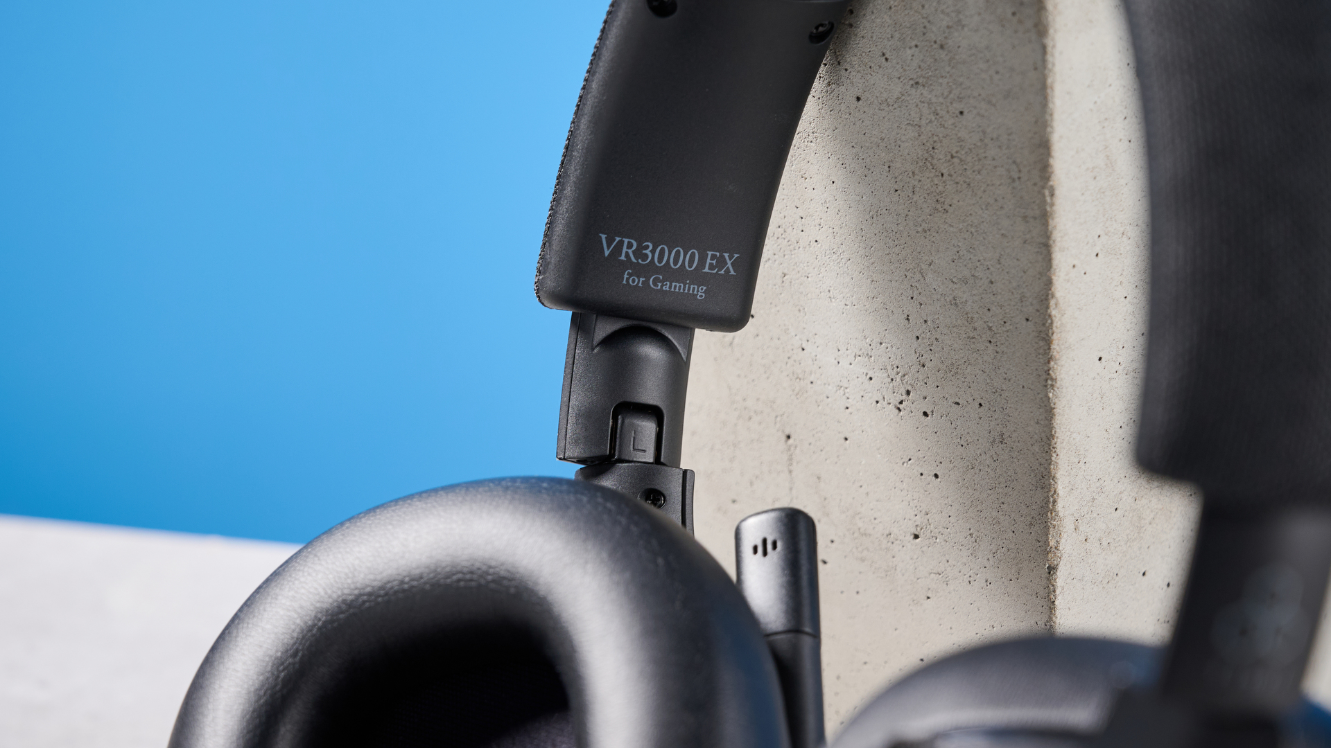 Final VR3000 EX wireless gaming headset