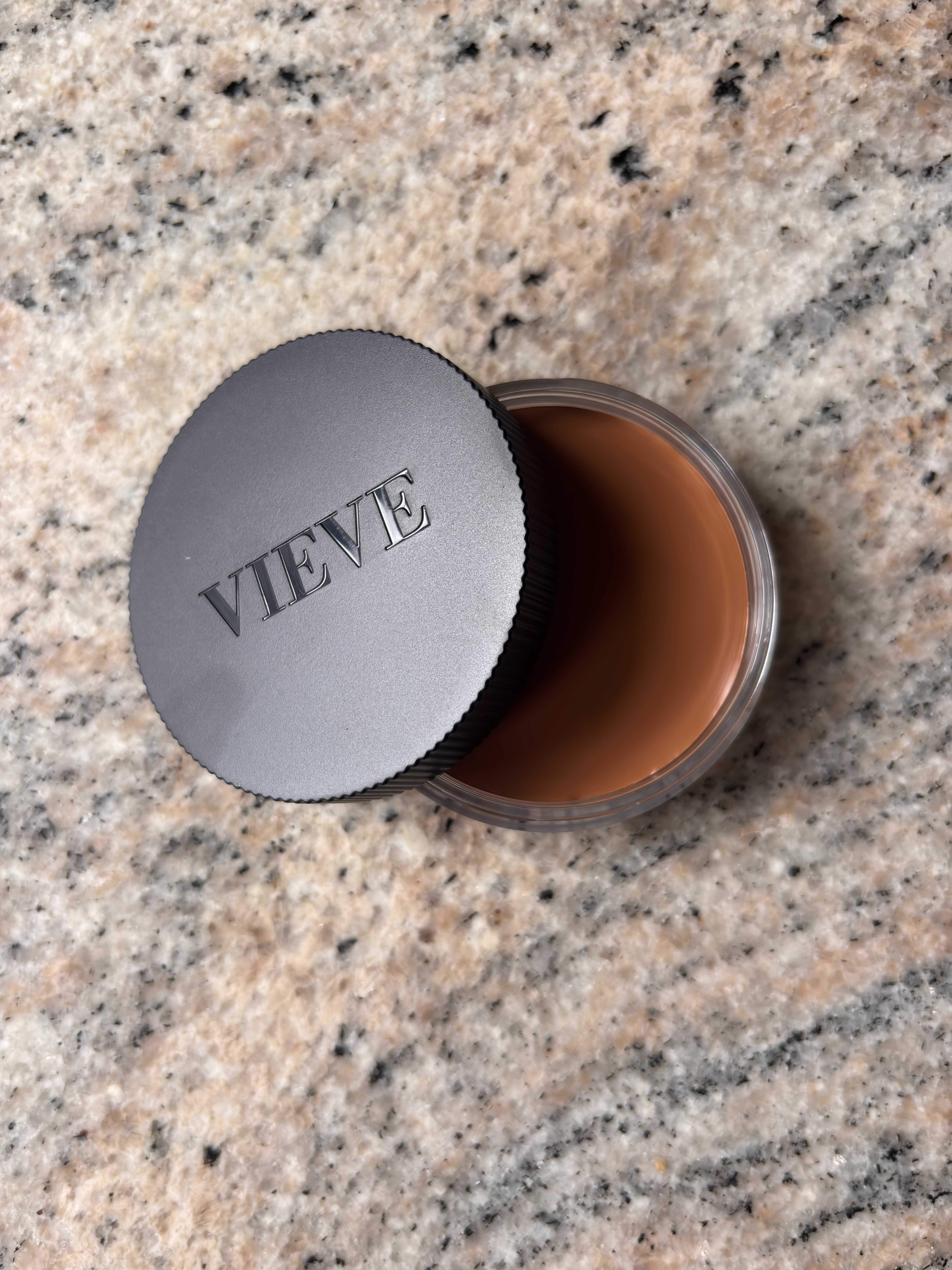 Vieve Bronzer