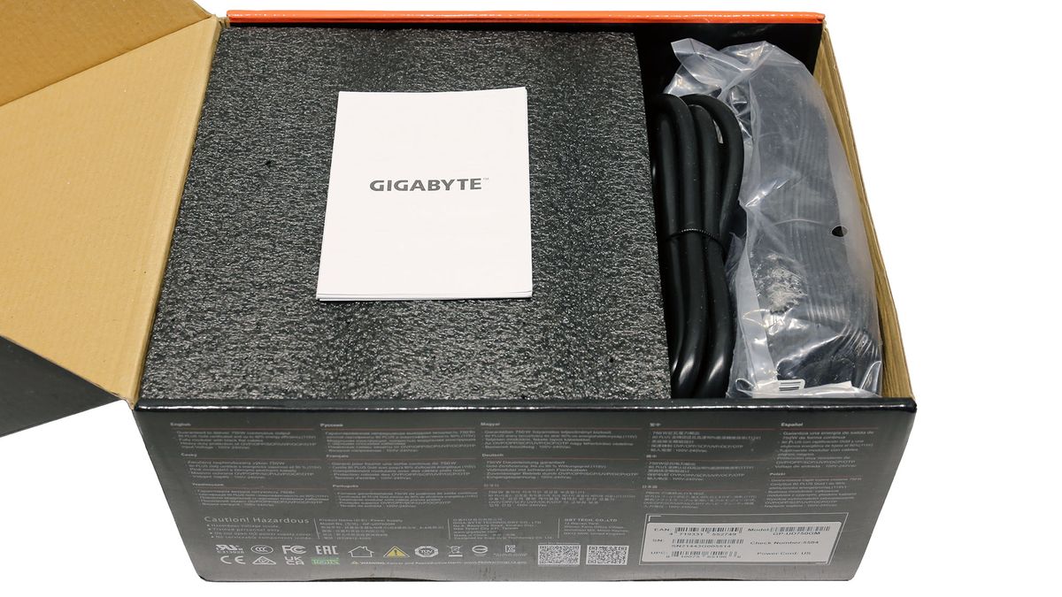 Gigabyte UD750GM