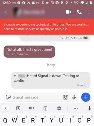 A notification in the Signal Android app that the messaging service was "experiencing technical difficulties.'