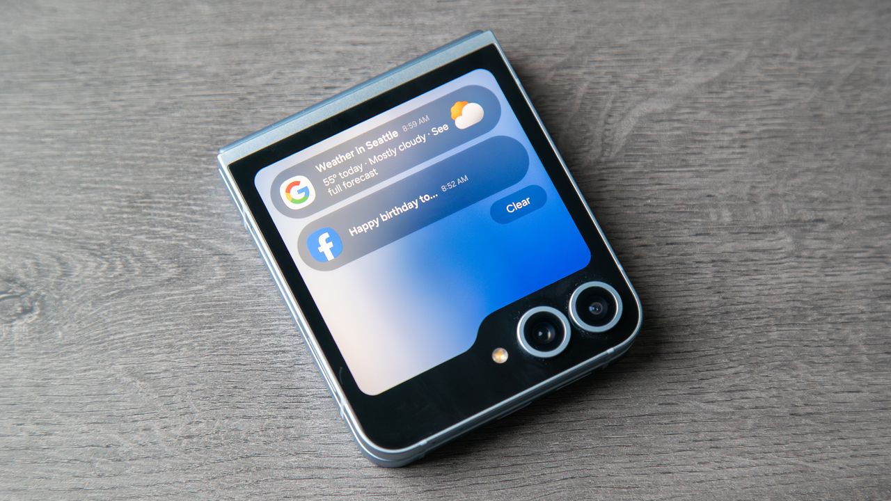 Galaxy Z Flip 6 cover screen notifications