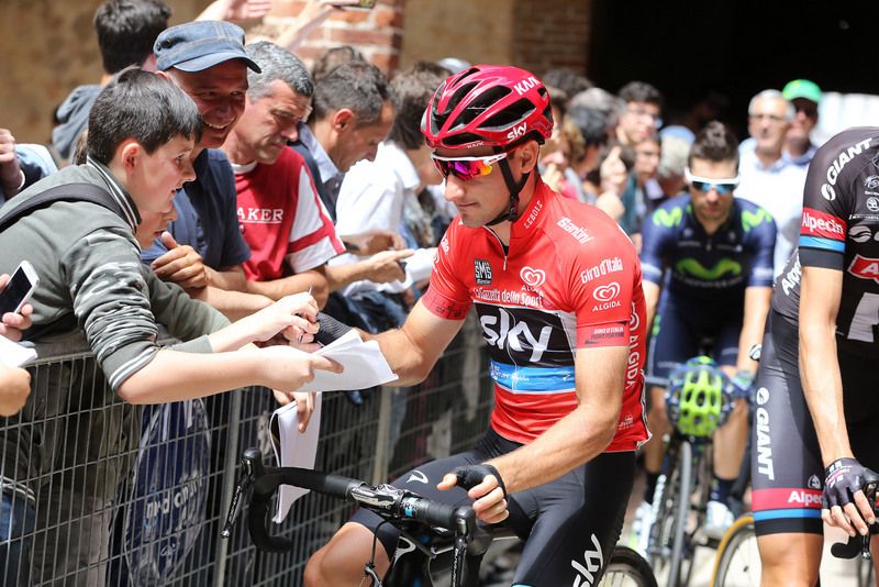 Points jersey leader Elia Viviani (Team Sky)