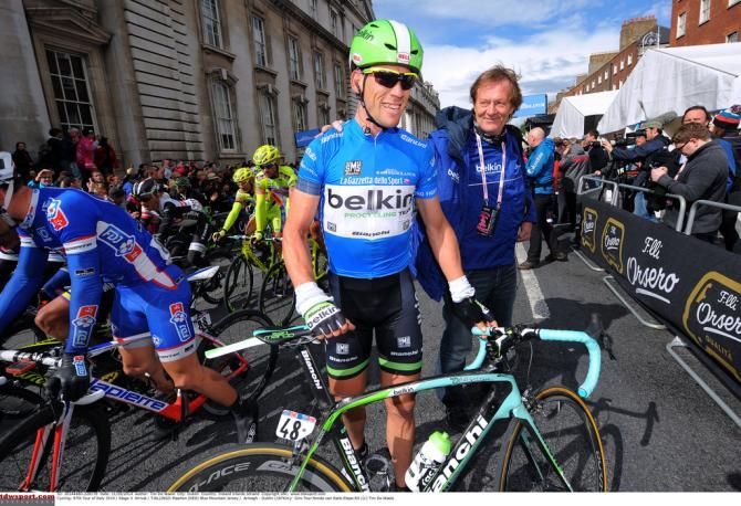Maarten Tjallingii (Belkin) in blue and green