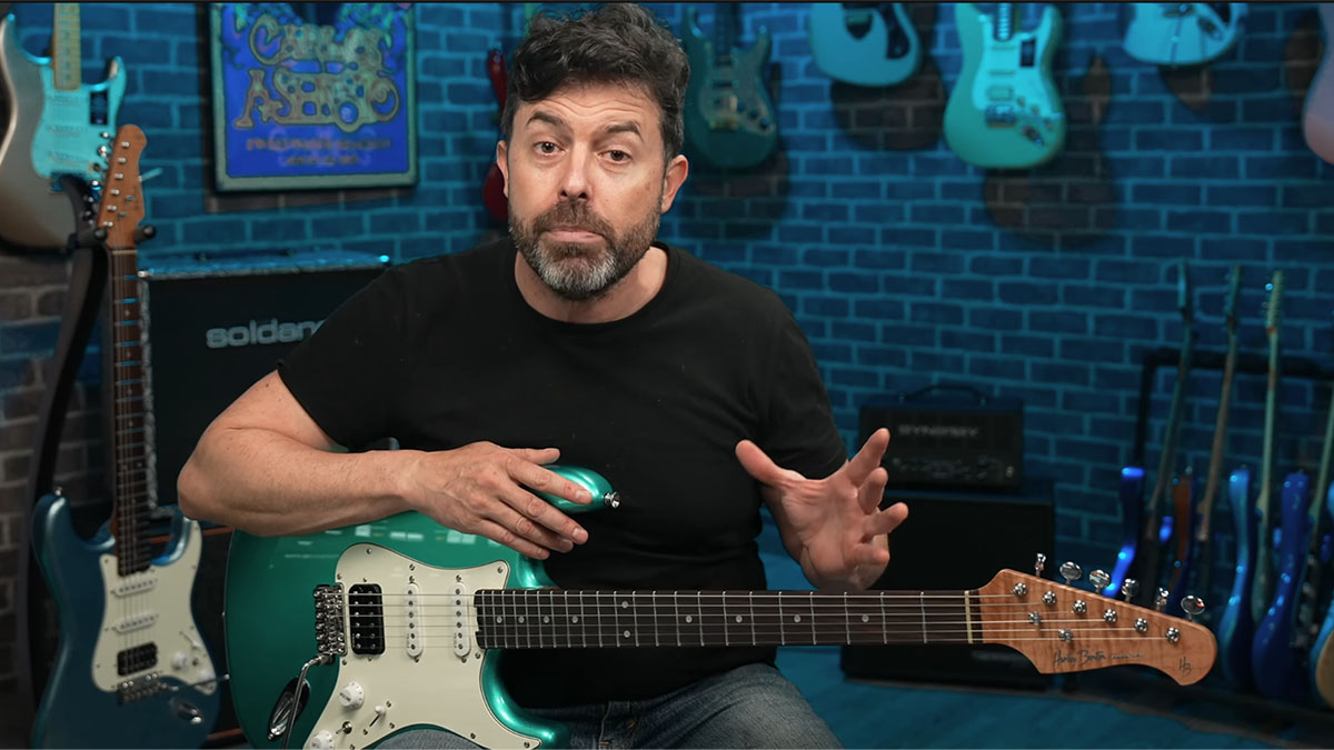 YouTuber Carlos Asensio presents his brand-new Harley Benton ST-Modern signature model, which is offered in Cactus Green Metallic Gloss and Ice Blue Metallic Gloss finishes