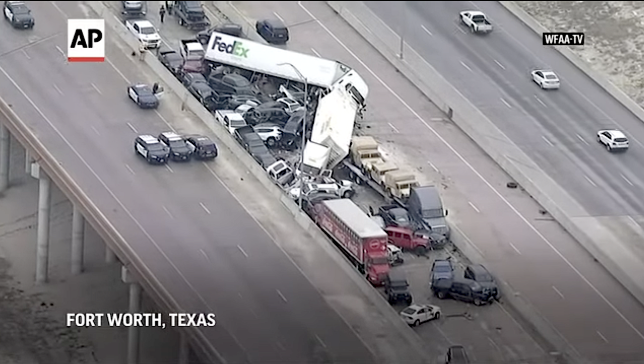 133-car pileup in Texas