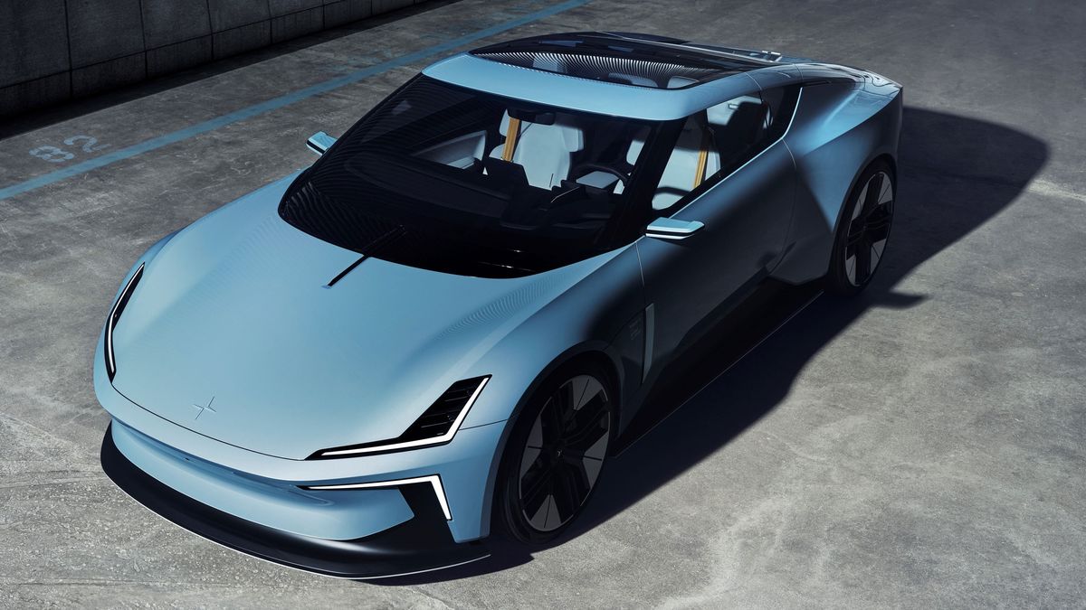 Angled view of the Polestar O2 from the front