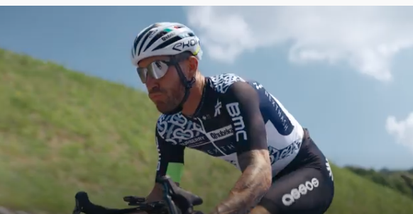 Assos jersey design for Tour de France unveiled at team presentation
