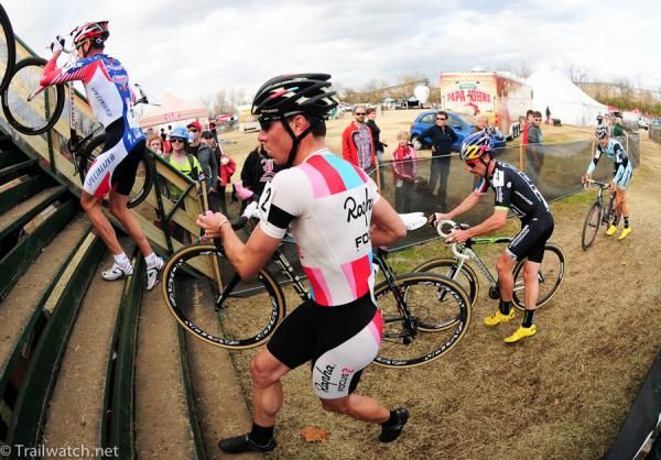 Todd Wells, Jeremy Powers, and Tim Johnson all trying to keep pace with Kabush