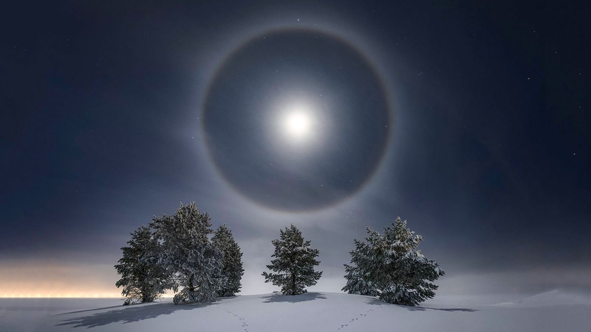 NASA loves Nikon! Stunning lunar halo shot celebrated on NASA website