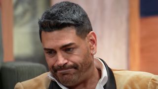 Sarper reacting to the news about the state of his marriage