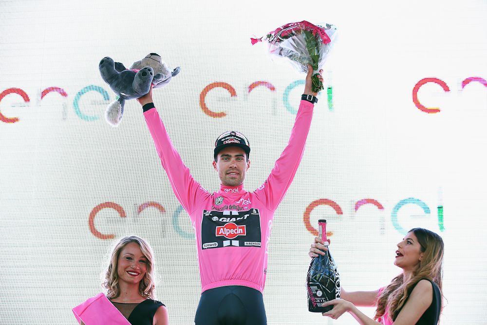 Tom Dumoulin in the maglia rosa after winnng stage 1 of the 2016 Giro d'Italia