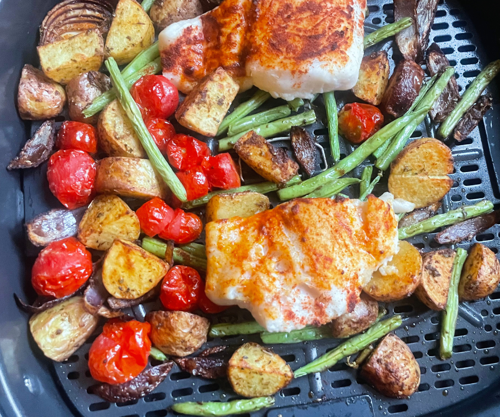 Typhur Dome 2 Air Fryer roasting hake, potatoes, tomatoes, onions and green beans